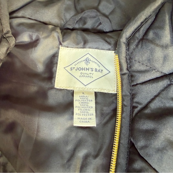 St. John's Bay Quilted Vest with Gold Zipper - Picture 3 of 3